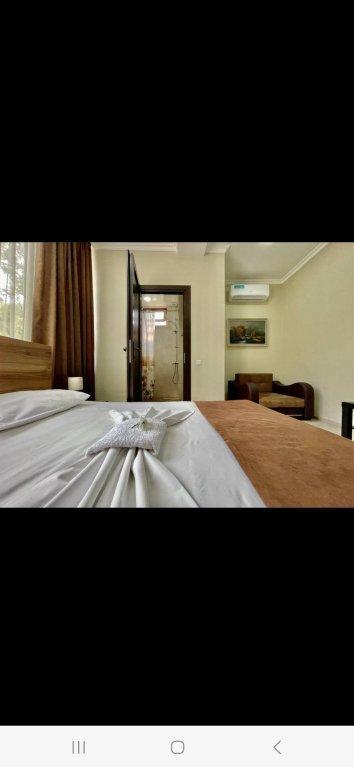 Merien Hotel Yerevan Exterior foto